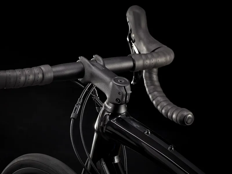 Trek Domane AL 4 Disc Sportive Road Bike 2022 in Black-5